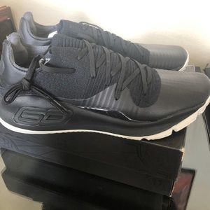 Under armor curry 4 mens low basket ball shoe